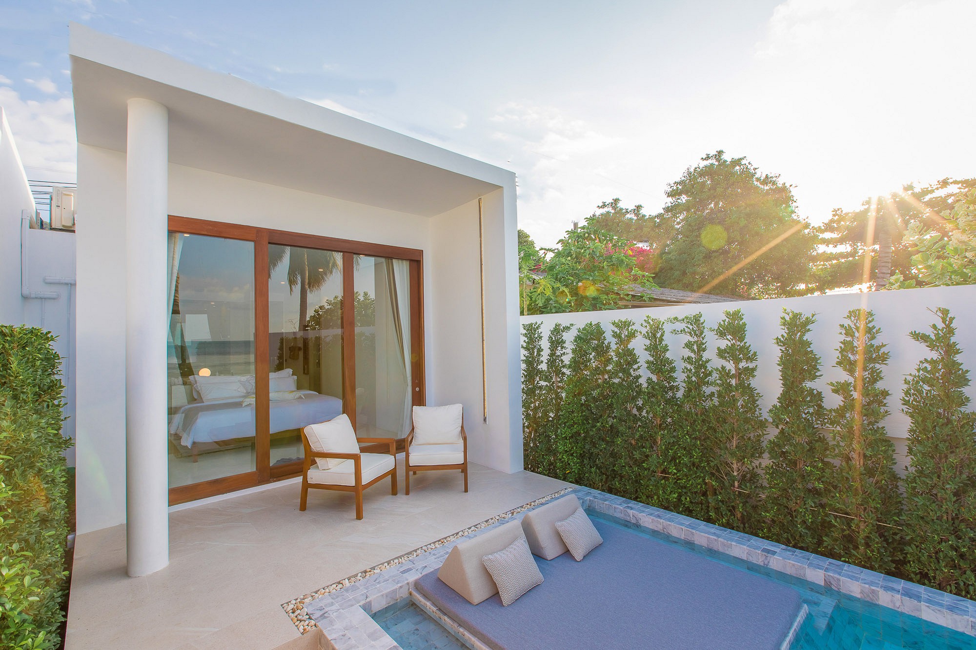 1 Bedroom Beachfront With Private Pool